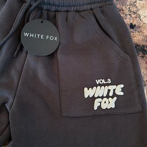 COPY - White fox sweatpants